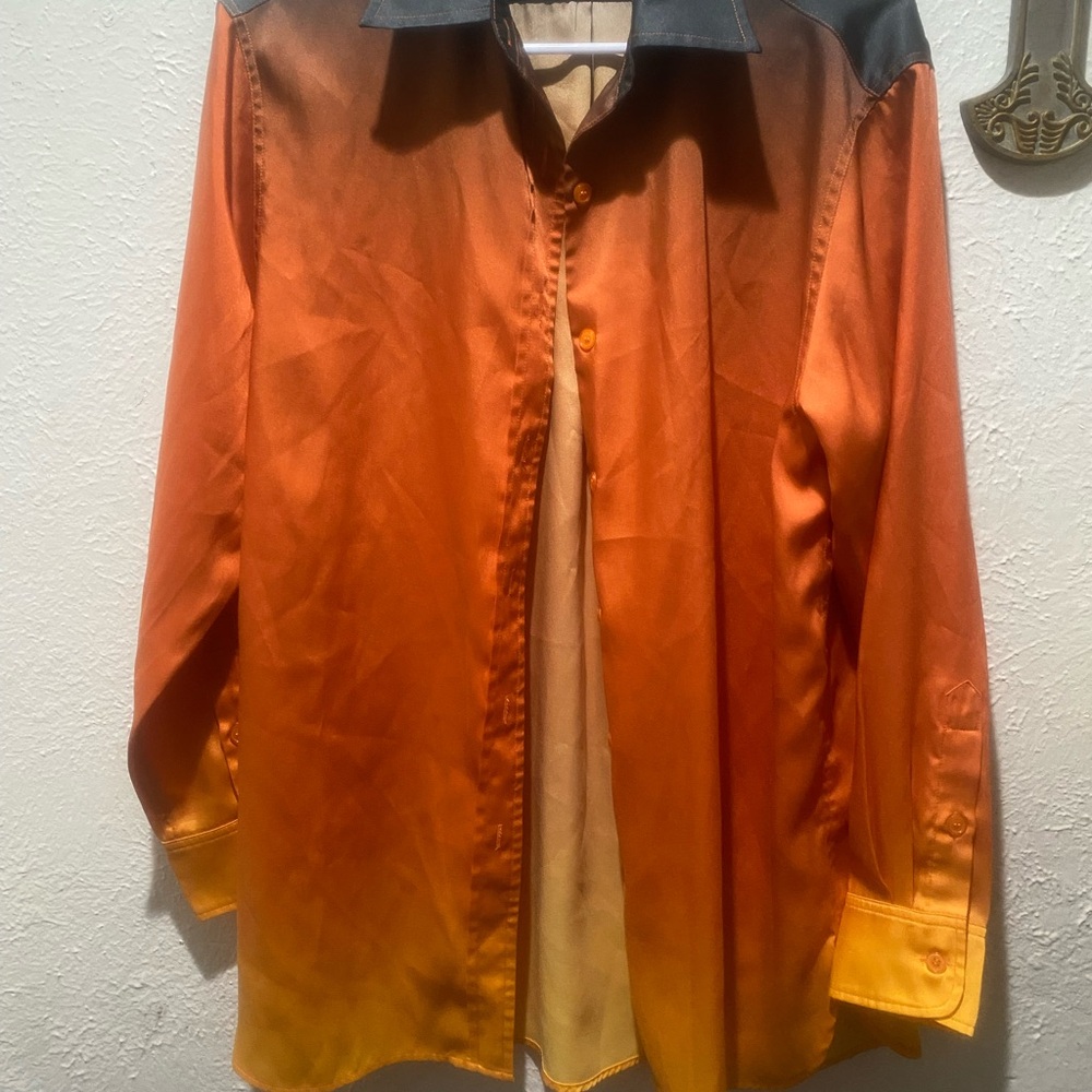 Ronny Kobo Collection Men's Orange and Black Gradient Shirt